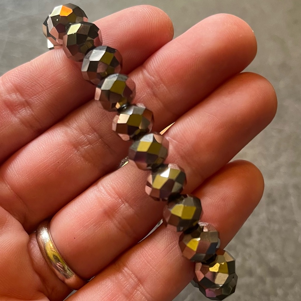Bundle of 6 beaded unique bracelets metallic - Picture 10 of 13